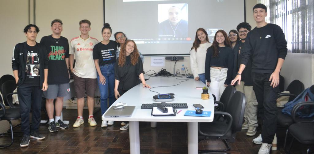 UFSM/FW promoveu debate com Sindicato dos Jornalistas sobre a regulamentação da prática profissional